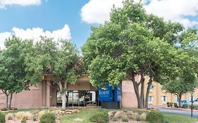 Baymont By Wyndham Midland Airport